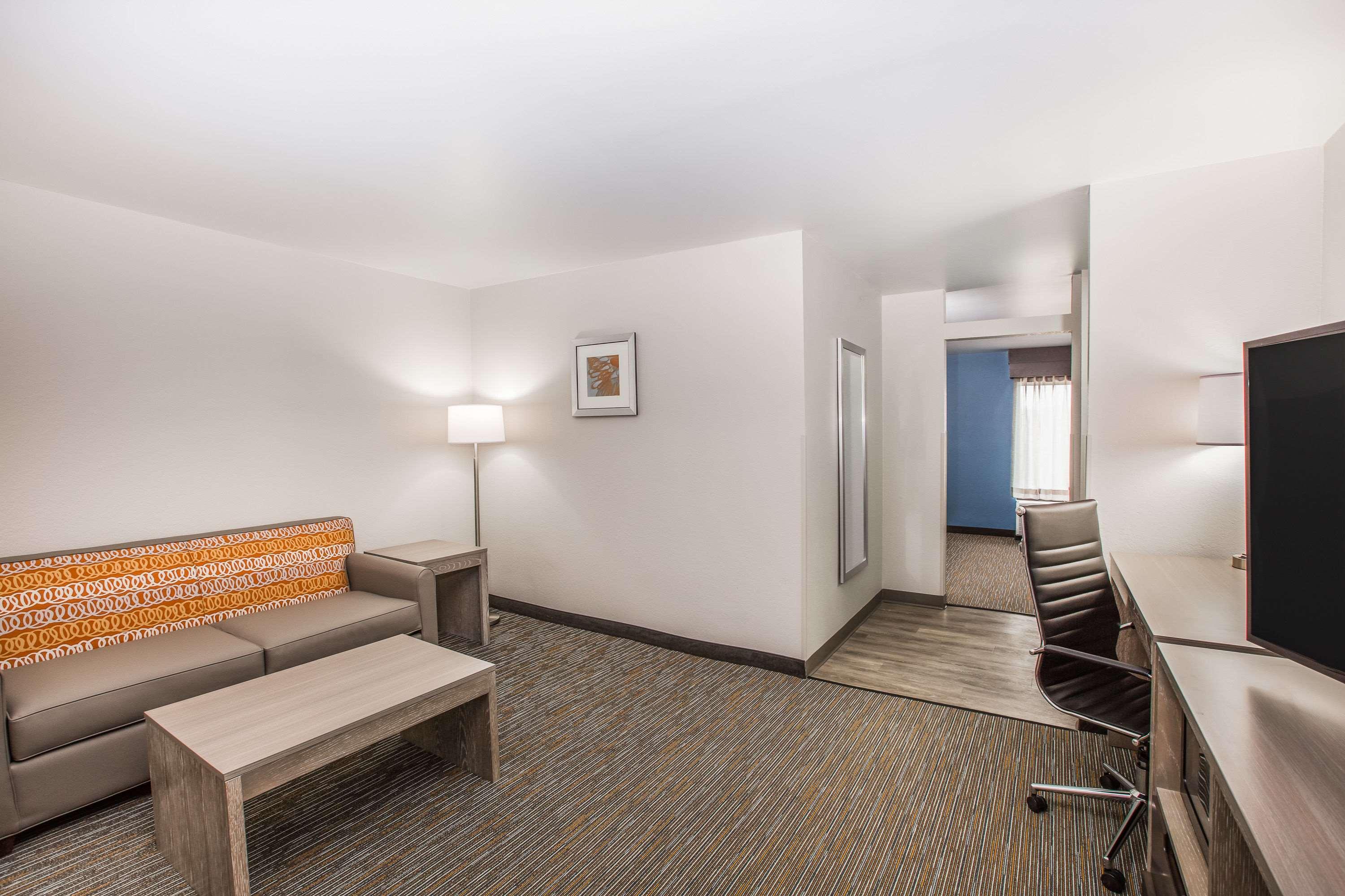 Wingate By Wyndham Louisville Airport Expo Center Eksteriør bilde